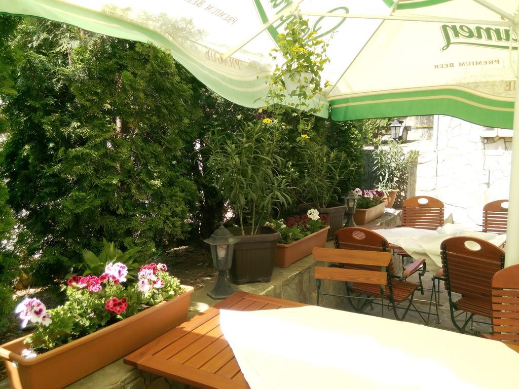 Pensiunea Moldova Piatra Neamţ Extérieur photo