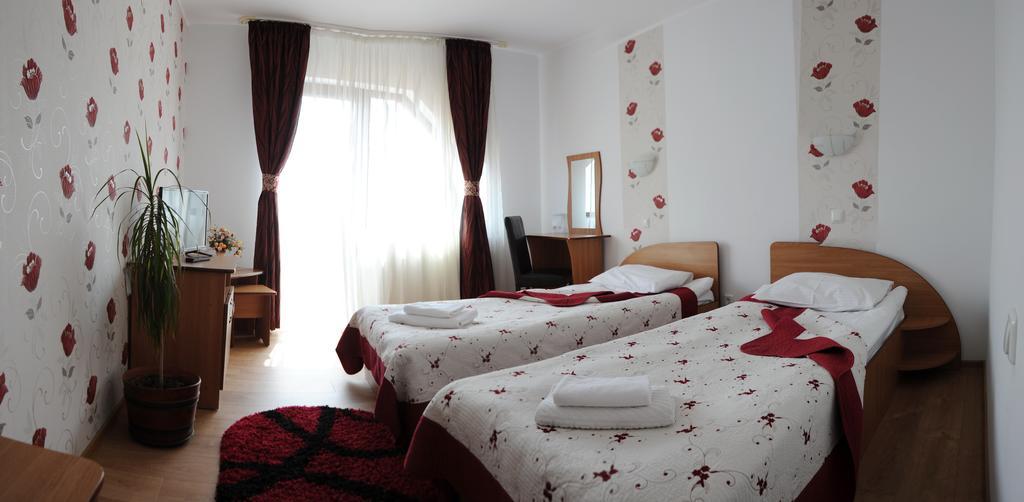 Pensiunea Moldova Piatra Neamţ Extérieur photo
